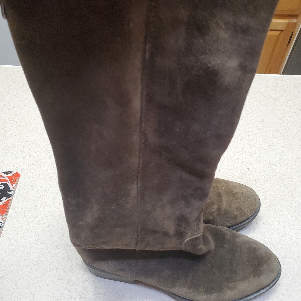 Authentic suede boots made in Mexico. Suze 8.5